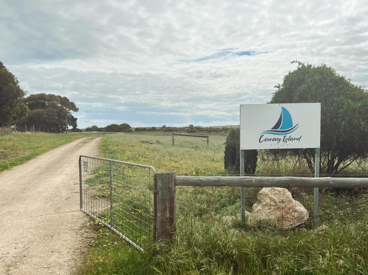 Coorong Island Retreat - Farm Stay At Pet Friendly Property Meningie Exteriör bild